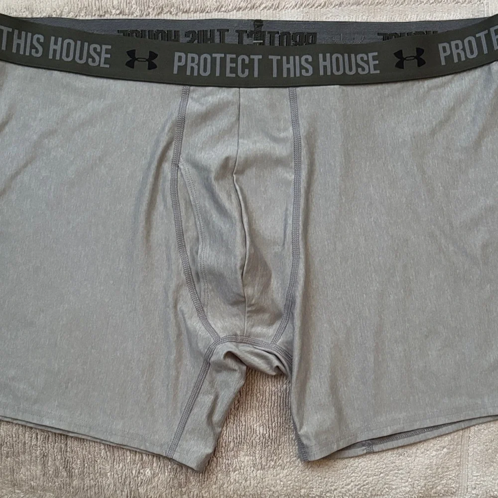 Boxer brief mens new size XL 90% polyester 10% elastane UNDER Armour grey
